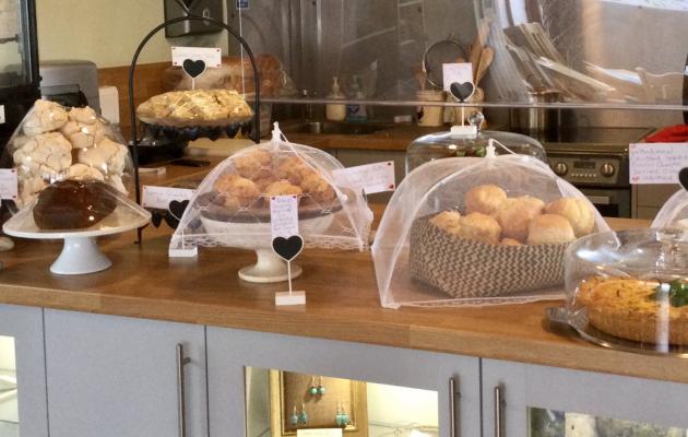 Flounders cafe home baking